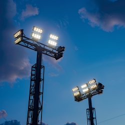 Reflektory i naświetlacze