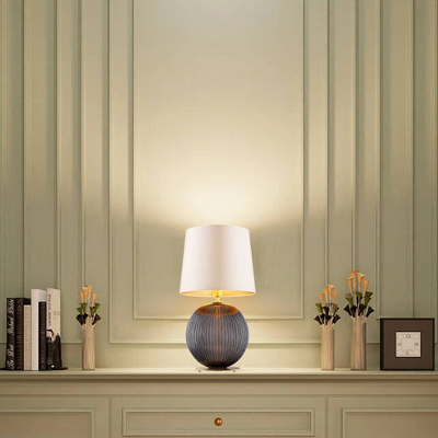 Lampy stołowe Argon – lampki na biurko, komodę i szafkę nocną (Tomix.pl)