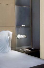 aranżacja wnętrz -  	Wykorzystano oprawę  LLIT (446-NS)