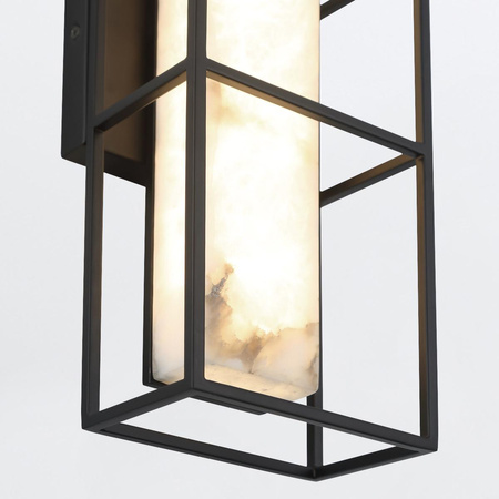 Średni kinkiet Blakley z alabastrowym kloszem Matowa czerń (QN-BLAKLEY-M-BK) - Quintiesse