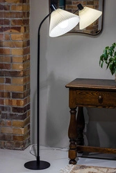 MIRA Floor 1L Black/Offwhite (108568) Markslojd