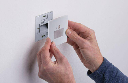Oprawa przyschodowa EDGE LED czujnik ruchu i zmierzchu kwadrat 1x1,2W 120lm 2700K 230V biały  / tworzywo sztuczne (PL93133) - PAULMANN