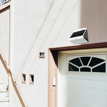 Lampka Solarna Butterfly Biała 6,8W (EKO3997) - Eko-Light / z czujnikiem ruchu i zmierzchu