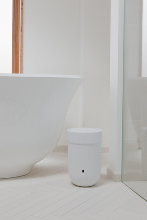 UMBRA kosz na śmieci TOUCH - biały (023269-660) - Umbra