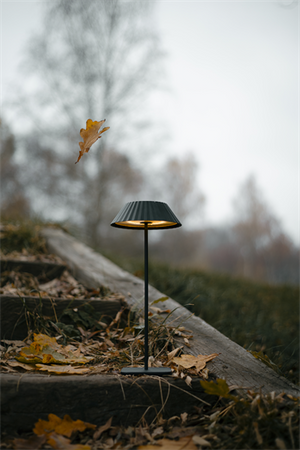 LAMPA STOŁOWA ZEWNĘTRZNA MAXLIGHT T0066 MUFFIN CZARNA IP44