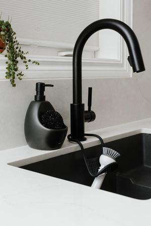 UMBRA dozownik do mydła JOEY czarny (330750-040) - Umbra